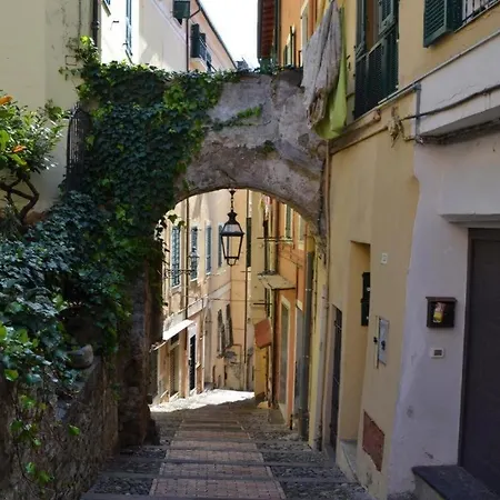 Casa Rosa Lucia Con Parcheggio Apartmán Sanremo