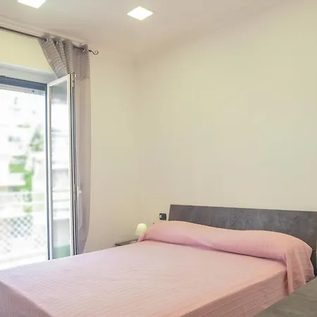 公寓 Casa Rosa Lucia Con Parcheggio 圣雷默
