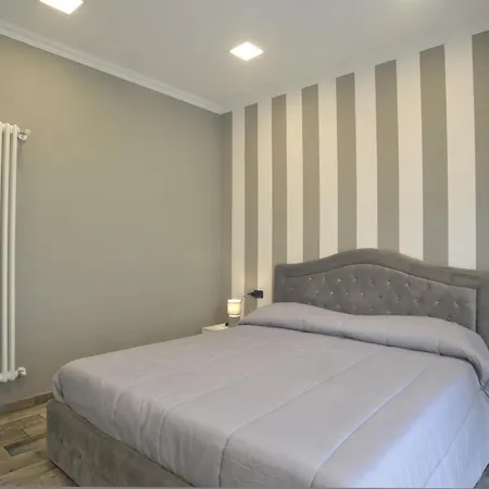 Casa Rosa Lucia Con Parcheggio סנרמו