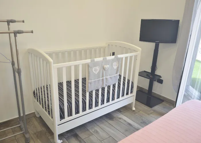 Casa Rosa Lucia Con Parcheggio Санремо