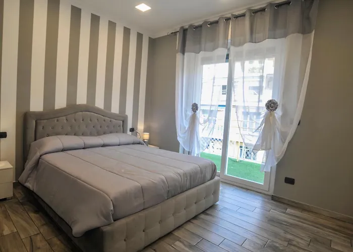 Casa Rosa Lucia Con Parcheggio Санремо